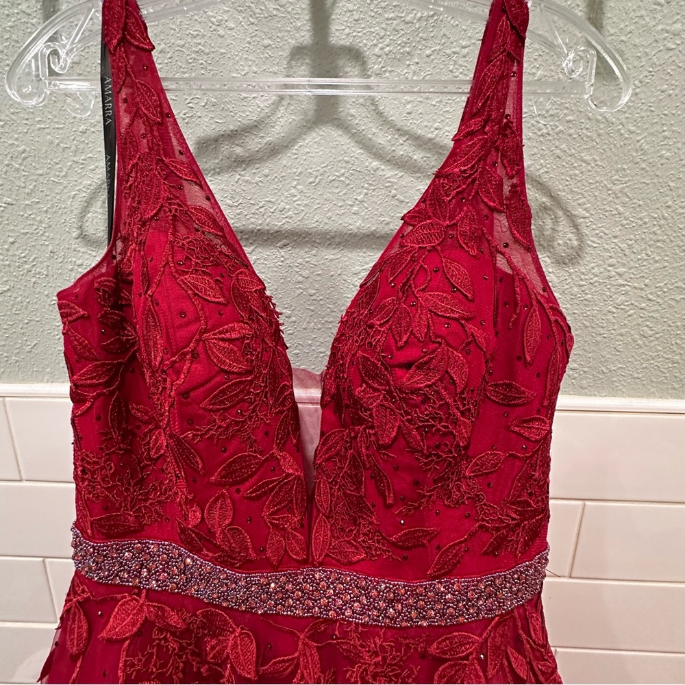 AMARRA | Wine Red Size 14 Floral Appliqué Beaded Tulle Ballgown With Pockets! - Picture 16 of 16